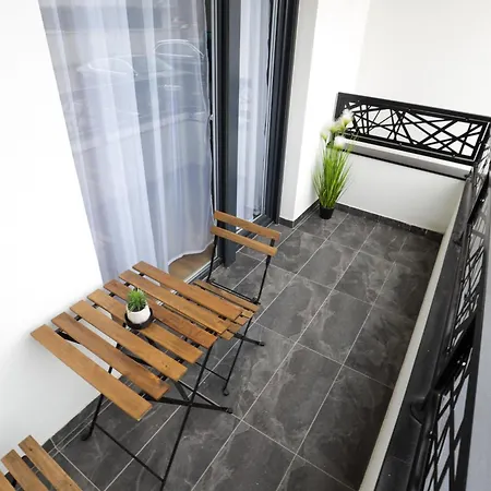 Tesla Sky Apartment Ledine