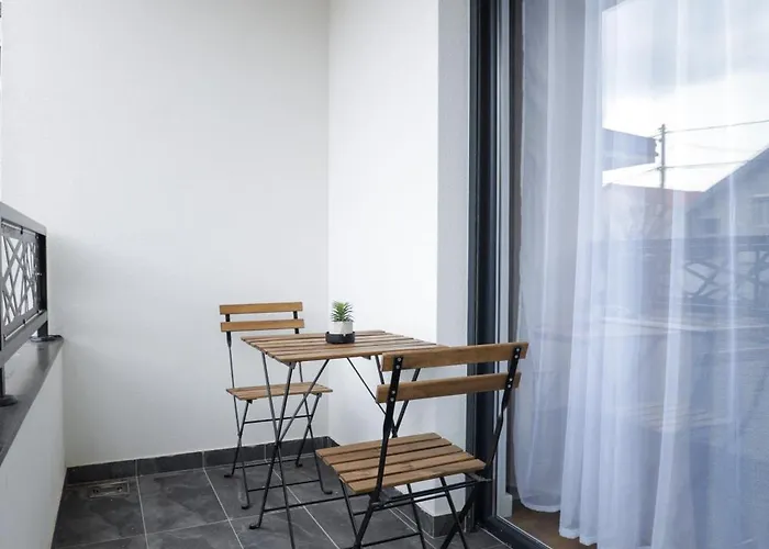 Tesla Sky דירה *